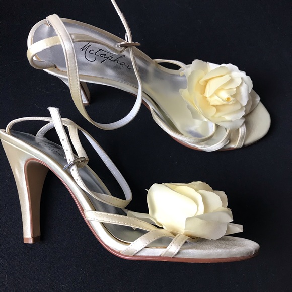 Metaphor fancy heels - Picture 2 of 5